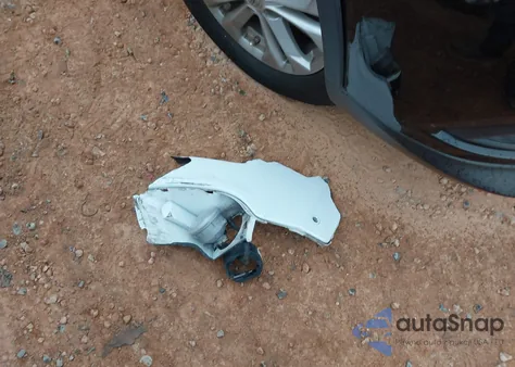 2015 Jeep Cherokee Limited z USA, uszkodzony, nr VIN 1C4PJLDS4FW608229